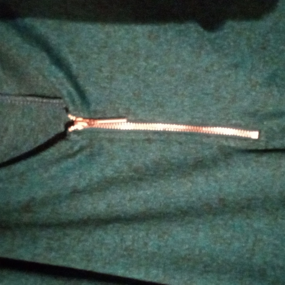 Shirt - Picture 5 of 6